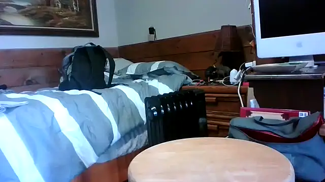 tongueispowerr6d9 online show from January 3, 2025, 4:06 pm