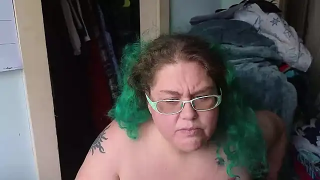 EmberCum online show from January 9, 2026, 3:59 pm