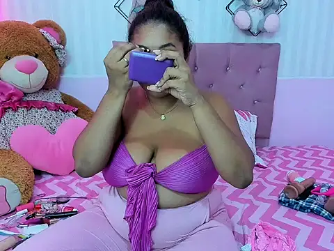 ariel milk online show from January 9, 2026, 6:53 pm