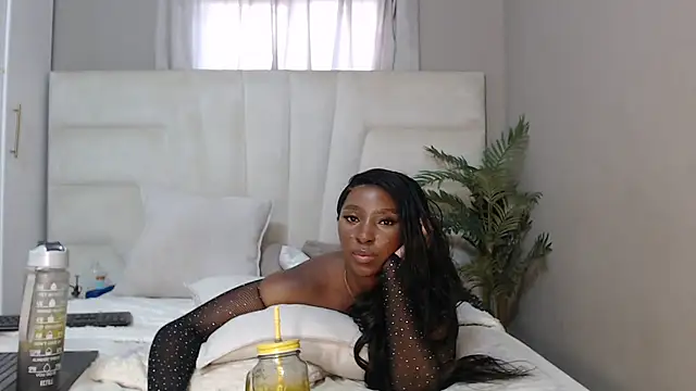 naughtyblackdolie online show from January 31, 2025, 6:24 am