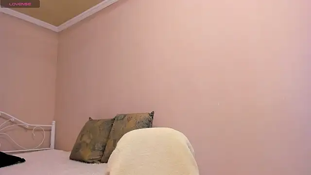  cleopattra  online show from December 12, 2024, 8:14 am