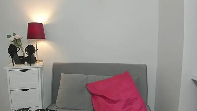 Snapshot of CrystalHotty chatting on February 11, 2025, 4:13 pm CrystalHotty online show from February 11, 2025, 4:13 pm