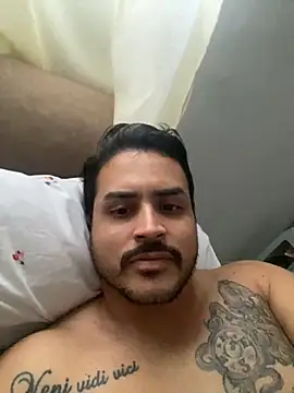 Snapshot of casalhot69 chatting on May 8, 2026, 7:30 pm casalhot69 online show from May 8, 2026, 7:30 pm