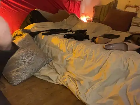 Snapshot of alexheels_boots chatting on February 23, 2025, 3:35 am alexheels boots online show from February 23, 2025, 3:35 am