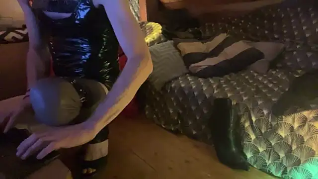 Snapshot of alexheels_boots chatting on October 29, 2025, 4:53 pm alexheels boots online show from October 29, 2025, 4:53 pm