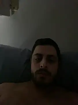 Snapshot of Cris96xxx chatting on July 17, 2026, 3:29 pm Cris96xxx online show from July 17, 2026, 3:29 pm