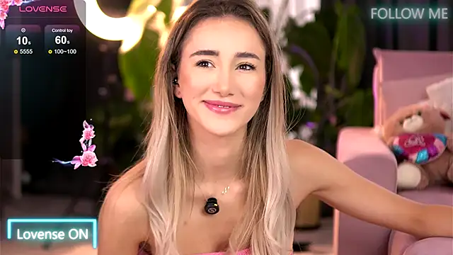 EmilyRaymont online show from September 27, 2025, 6:07 am