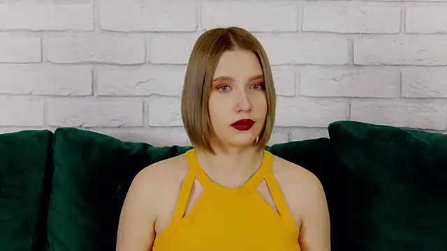 LiliLinn online show from January 25, 2025, 11:34 am