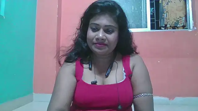 sexy roma online show from June 7, 2026, 6:33 pm