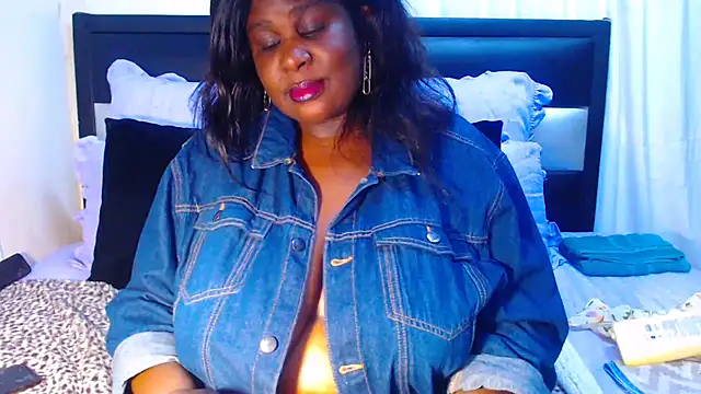 DARKBUSTY030 online show from March 25, 2026, 6:03 pm