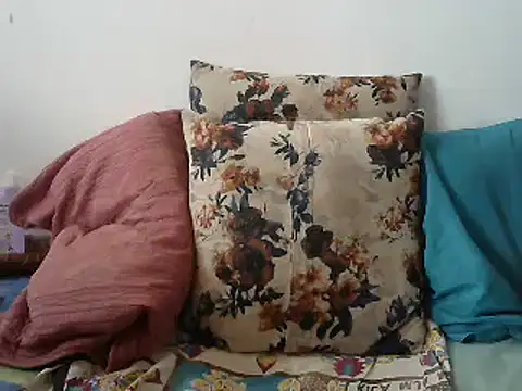 juicy candy1999 online show from January 21, 2025, 7:15 am