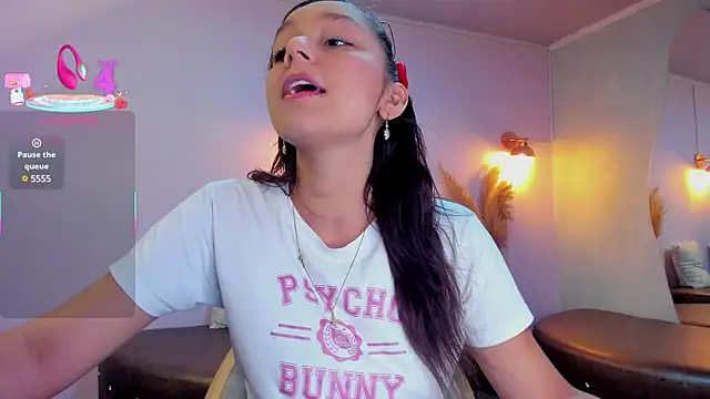 katy sweet19 online show from March 17, 2025, 6:32 pm