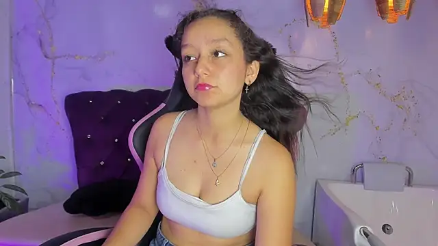 katy sweet19 online show from May 11, 2026, 4:04 pm