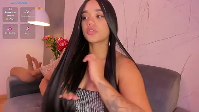 Snapshot of ElaEndez_ chatting on March 18, 2025, 3:53 pm ElaEndez online show from March 18, 2025, 3:53 pm