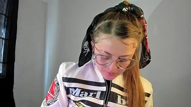 tekila   online show from February 1, 2025, 4:33 pm