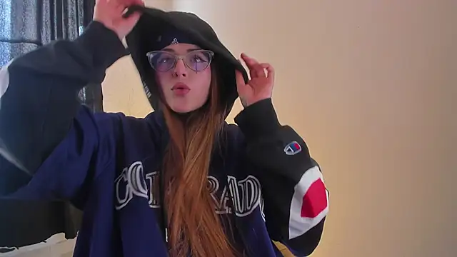 tekila   online show from March 12, 2025, 7:28 pm