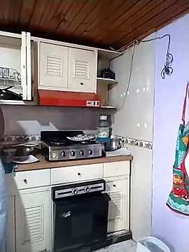 Snapshot of Camille_rose_ chatting on March 15, 2025, 6:43 pm Camille rose online show from March 15, 2025, 6:43 pm