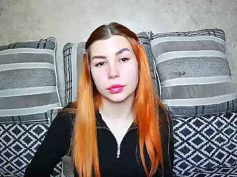 Snapshot of ElllaNuar chatting on September 15, 2025, 4:45 am ElllaNuar online show from September 15, 2025, 4:45 am