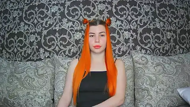 Snapshot of ElllaNuar chatting on November 17, 2025, 2:50 am ElllaNuar online show from November 17, 2025, 2:50 am