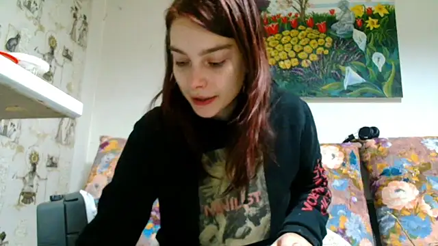 Sophie Bell online show from February 26, 2025, 6:00 pm