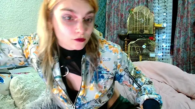 Snapshot of Sophie_Bell chatting on May 4, 2026, 6:59 pm Sophie Bell online show from May 4, 2026, 6:59 pm