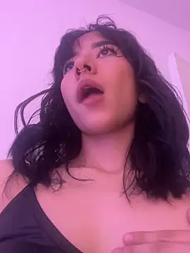 MelodyBliss online show from November 3, 2025, 5:31 am