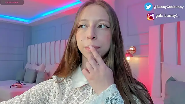 gabi bunny online show from February 16, 2026, 5:31 pm