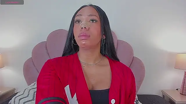 Nicole Paradise online show from September 25, 2025, 12:31 pm