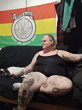 Trans Girl next door420 online show from June 2, 2026, 9:06 pm