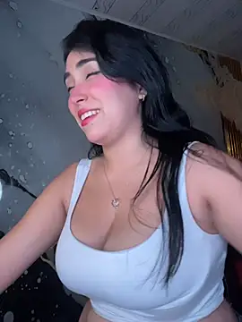 emma  cute   online show from January 16, 2026, 11:36 am