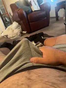 Snapshot of Jayare95 chatting on November 17, 2025, 7:41 pm Jayare95 online show from November 17, 2025, 7:41 pm