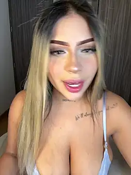 MiaWhitePink  online show from July 10, 2026, 5:34 am