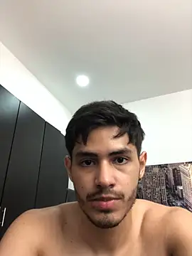 TylerLions online show from December 23, 2025, 6:33 am