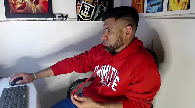 Snapshot of Enriblack92 chatting on December 3, 2024, 3:20 am Enriblack92 online show from December 3, 2024, 3:20 am