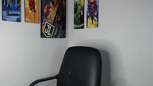 Snapshot of Enriblack92 chatting on January 25, 2025, 3:30 am Enriblack92 online show from January 25, 2025, 3:30 am