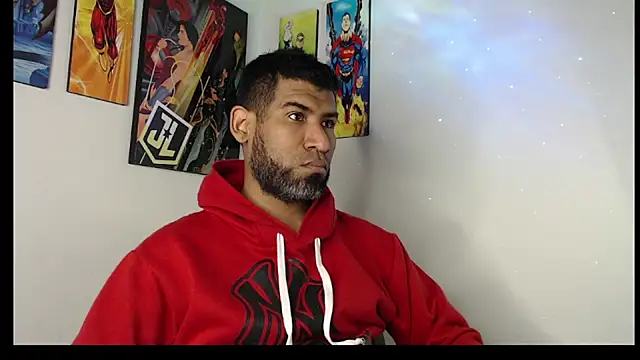 Snapshot of Enriblack92 chatting on February 13, 2025, 11:37 pm Enriblack92 online show from February 13, 2025, 11:37 pm