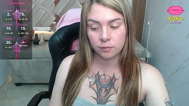 Snapshot of Paula_b_ chatting on April 23, 2026, 12:51 pm Paula b online show from April 23, 2026, 12:51 pm