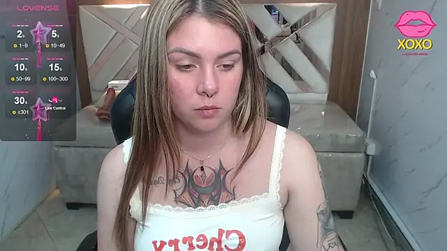 Snapshot of Paula_b_ chatting on April 30, 2026, 12:55 pm Paula b online show from April 30, 2026, 12:55 pm