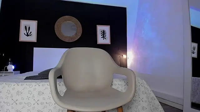 Snapshot of VioletPaket chatting on February 1, 2025, 8:26 pm VioletPaket online show from February 1, 2025, 8:26 pm