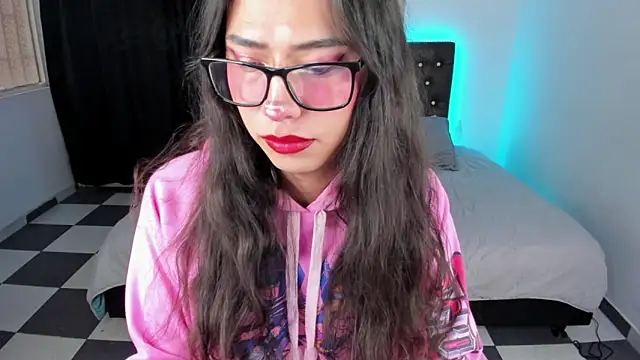 paula kawaiifu  online show from March 8, 2025, 4:39 pm