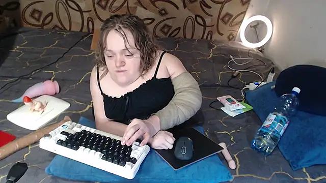 MiniNatalie online show from February 22, 2025, 11:35 am