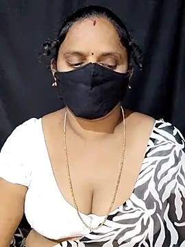 vintage-vibs online show from September 9, 2025, 12:15 pm