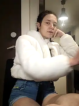 Isabella 21x online show from February 27, 2025, 2:21 pm