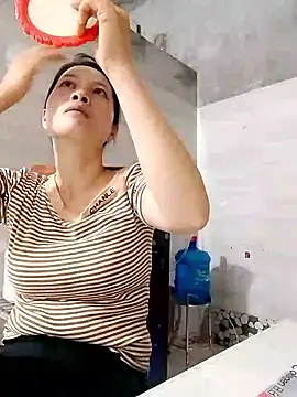 Snapshot of Aninyin22 chatting on March 7, 2026, 11:57 pm Aninyin22 online show from March 7, 2026, 11:57 pm