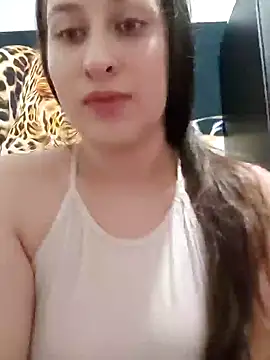 dulccemaria24 online show from January 25, 2025, 6:13 pm