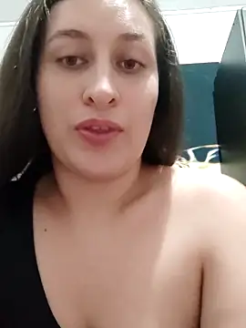 dulccemaria24 online show from February 18, 2025, 3:21 am