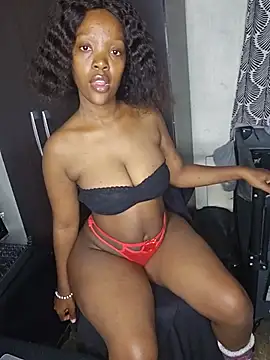 Snapshot of curvysexybody chatting on May 28, 2026, 11:13 pm curvysexybody online show from May 28, 2026, 11:13 pm