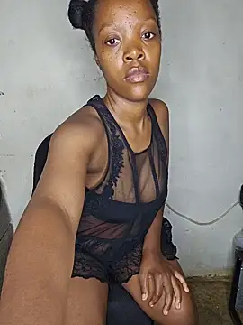 Snapshot of curvysexybody chatting on June 11, 2026, 11:25 pm curvysexybody online show from June 11, 2026, 11:25 pm