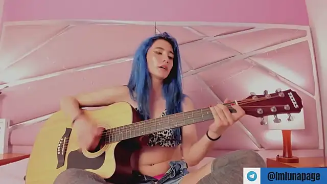 Lunapage online show from February 7, 2025, 8:10 pm