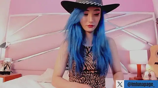 Lunapage online show from February 10, 2025, 2:05 pm